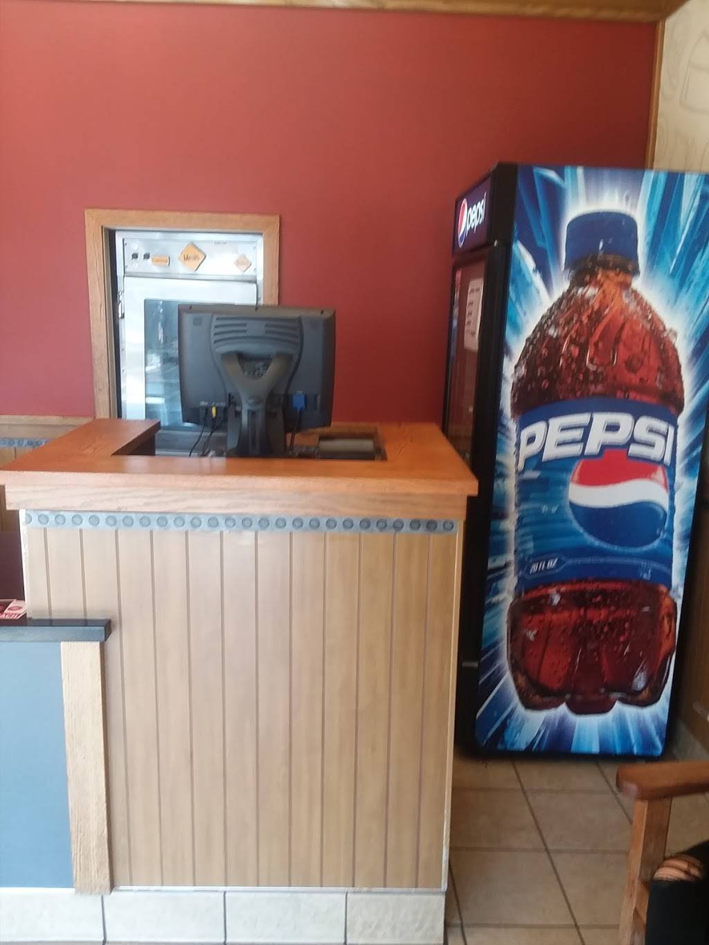 Pizza Hut | restaurant | 1480 Eastlake Pkwy #908, Chula Vista, CA 91915, USA | 6193974400 OR +1 619-397-4400