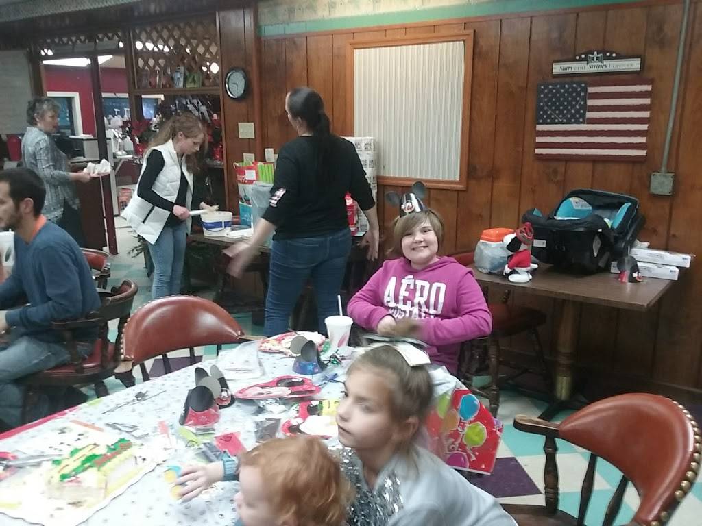 Dairy Yum-Yum II | restaurant | 1105 S 2nd St, Ripley, OH 45167, USA | 9373921592 OR +1 937-392-1592