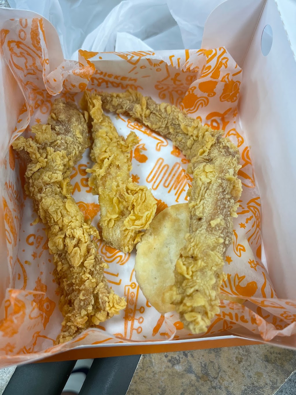 Popeyes Louisiana Kitchen | restaurant | 704 W Interstate 20, Big Spring, TX 79720, USA | 4322644444 OR +1 432-264-4444