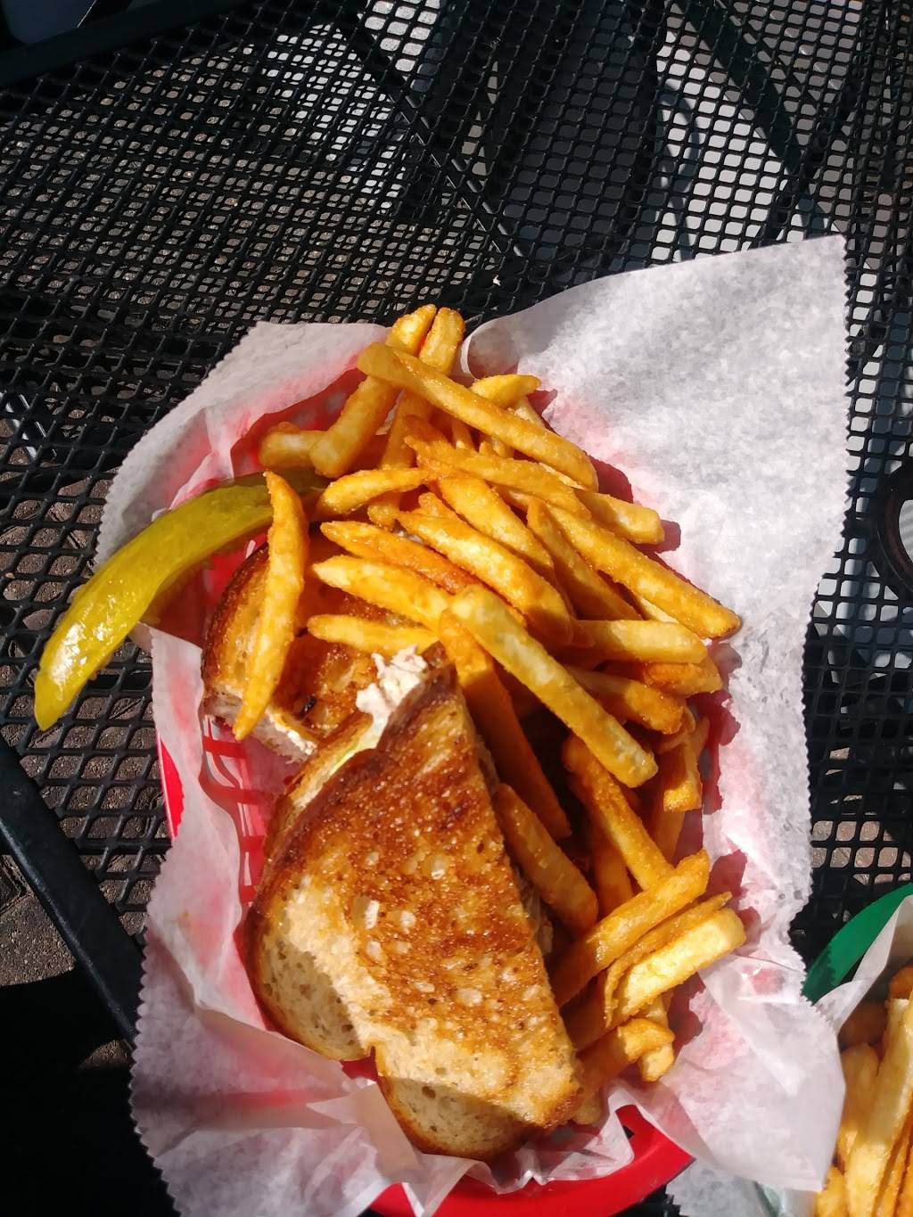 Mama Ks Pizza and Grille | restaurant | 5250 Grand Ave, Gurnee, IL 60031, USA | 8472498229 OR +1 847-249-8229