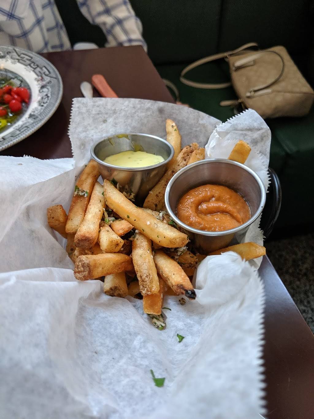 Branch | restaurant | 1535 Madison Rd, Walnut Hills, OH 45206, USA | 5132212702 OR +1 513-221-2702