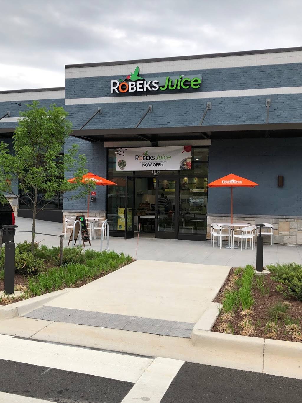 Robeks Fresh Juices & Smoothies | meal takeaway | 1403 Research Blvd, Rockville, MD 20850, USA | 2403868468 OR +1 240-386-8468