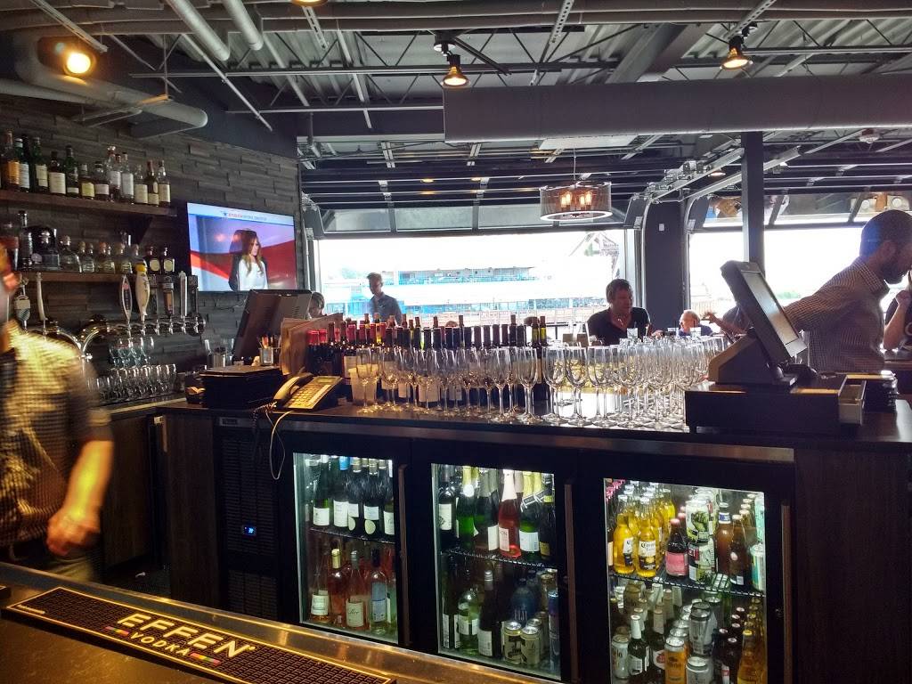 Alley Cat Oyster Bar | restaurant | 1056 Old River Rd, Cleveland, OH 44113, USA | 2165749999 OR +1 216-574-9999