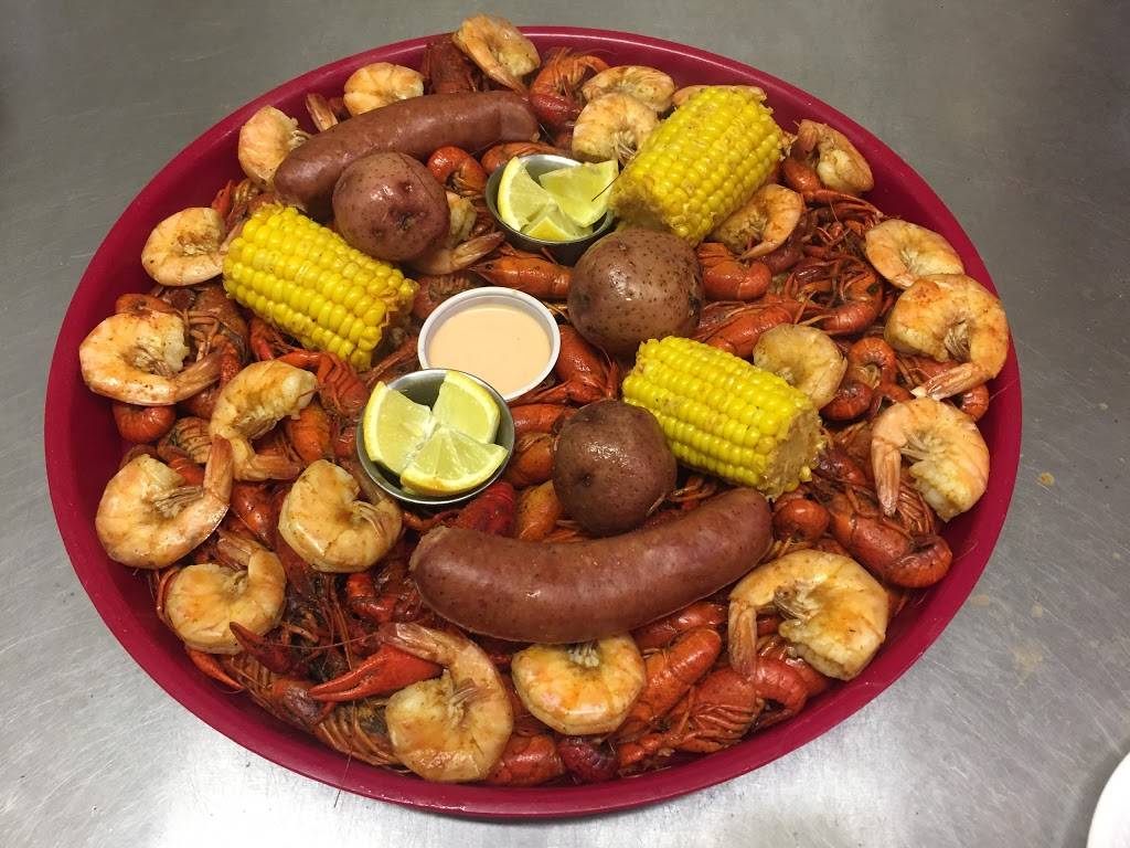 The King Crawfish Shack | restaurant | 3137 Gulfway Dr, Port Arthur, TX 77642, USA | 4099852393 OR +1 409-985-2393