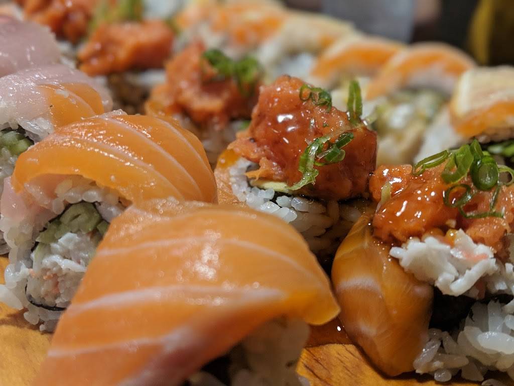 Sushi Monster | restaurant | 2426 Honolulu Ave, Montrose, CA 91020, USA | 8182492510 OR +1 818-249-2510