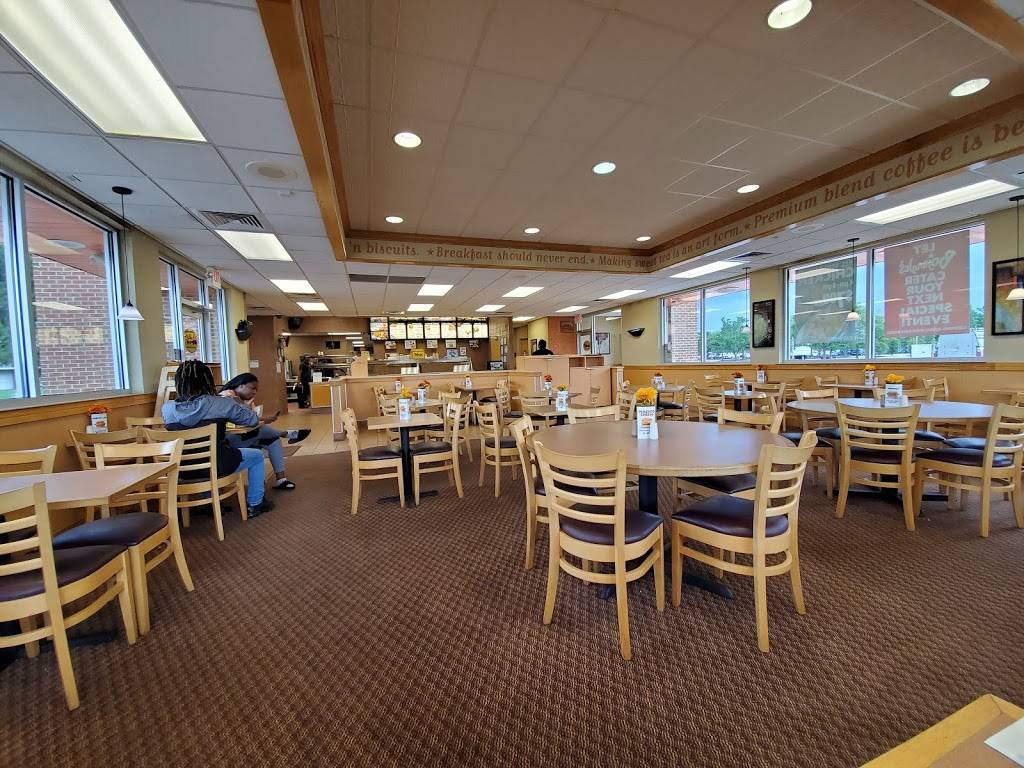 Bojangles Famous Chicken n Biscuits | restaurant | 3541 Holland Road, Virginia Beach, VA 23452, USA | 7574862668 OR +1 757-486-2668