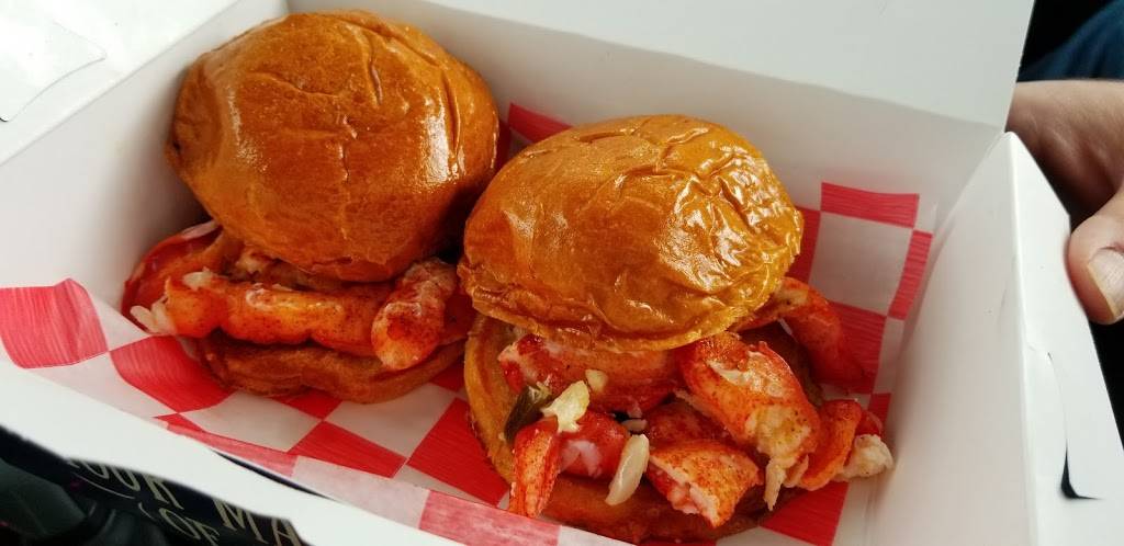 Happy Lobster Food Truck | restaurant | 2300 S Throop St, Chicago, IL 60608, USA | 3124850342 OR +1 312-485-0342
