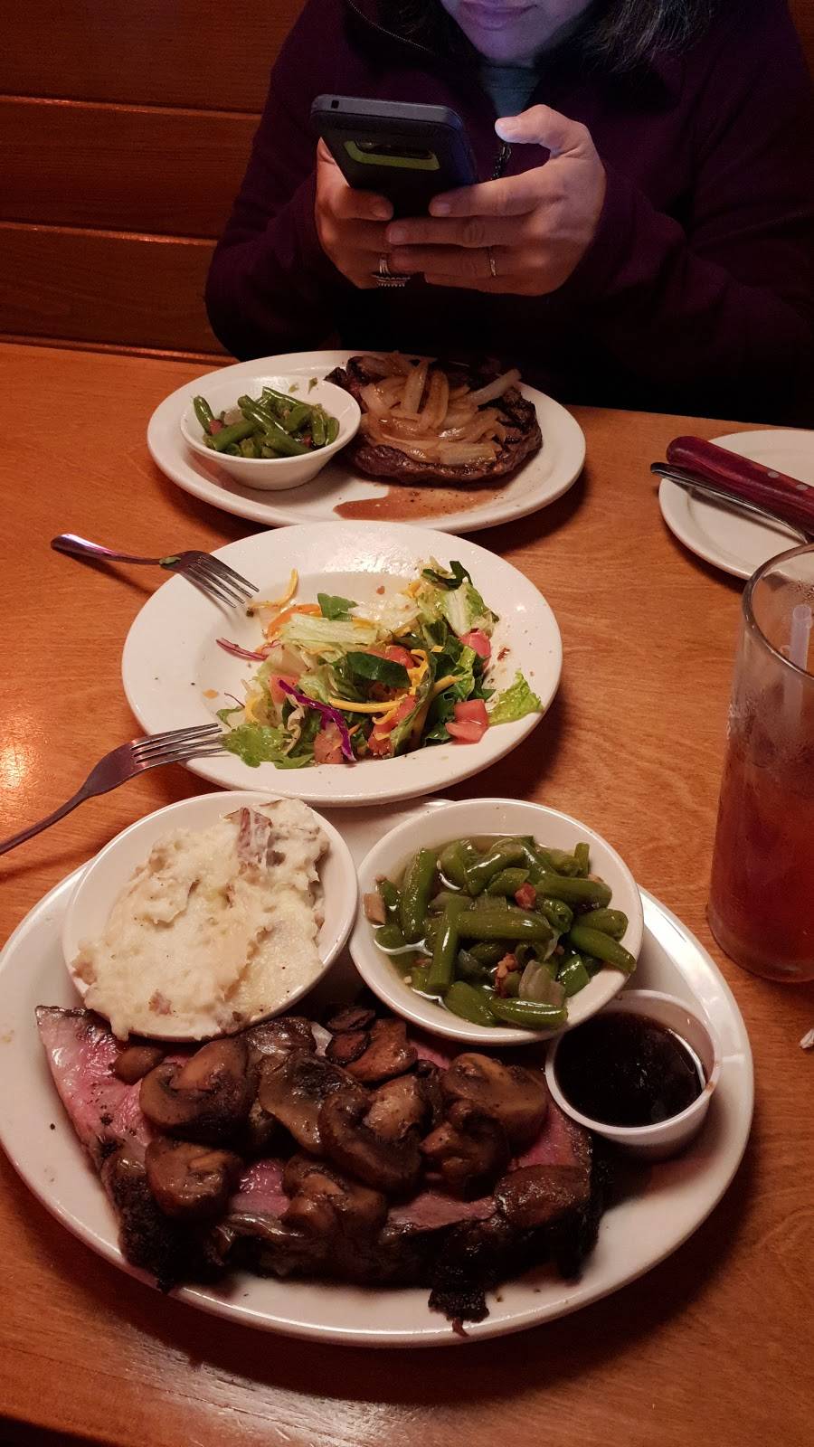 Texas Roadhouse | restaurant | 900 Young St, Tonawanda, NY 14150, USA | 7166920457 OR +1 716-692-0457