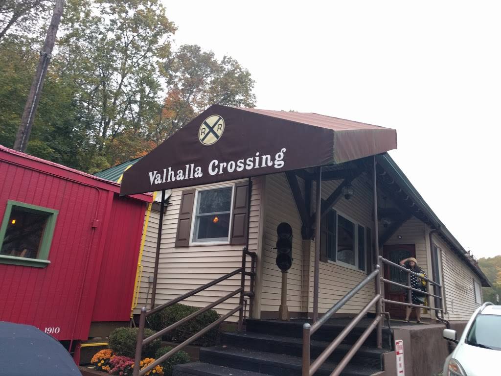 Valhalla Crossing | restaurant | 2 Cleveland St, Valhalla, NY 10595, USA | 9146824076 OR +1 914-682-4076