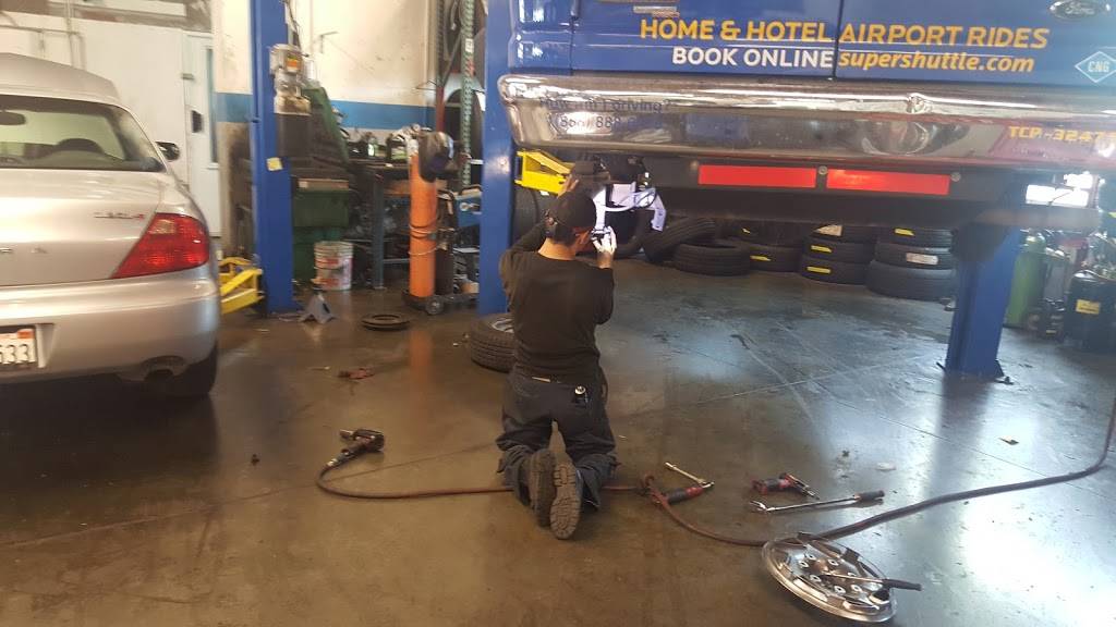 BAYAREA LIMOUSINE REPAIR | restaurant | 421 S Canal St, South San Francisco, CA 94080, USA | 6508729600 OR +1 650-872-9600