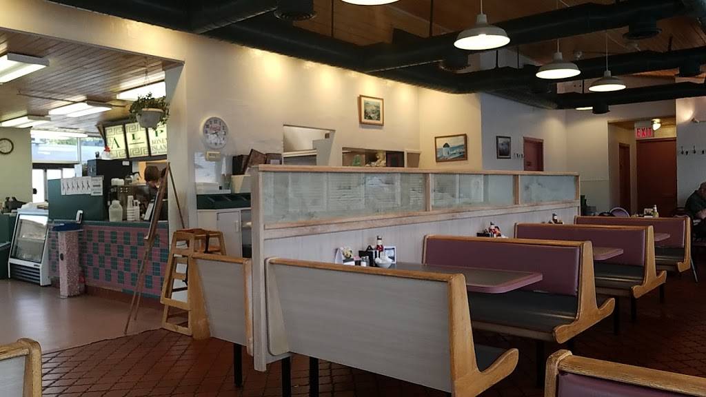 Alpha Koney Island | restaurant | 422 N Main St, Adrian, MI 49221, USA | 5172662526 OR +1 517-266-2526