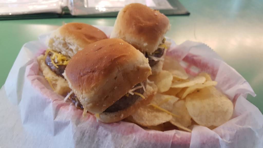 Deer Park Irish Pub | restaurant | 1530 Leesburg Rd, Fort Wayne, IN 46808, USA | 2604328966 OR +1 260-432-8966