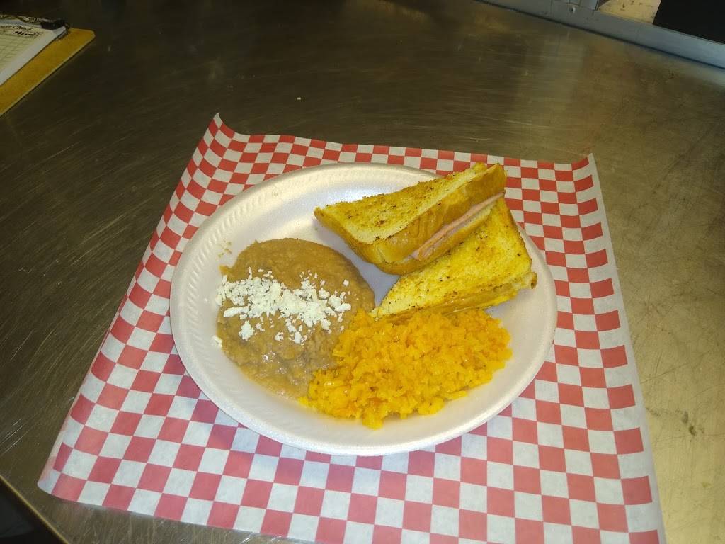 Antojitos La Laguna | restaurant | 401 E Main St, Green Forest, AR 72638, USA | 8703504026 OR +1 870-350-4026