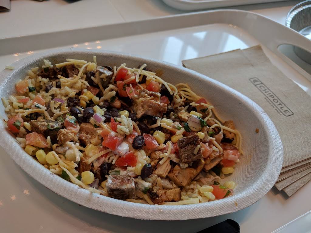 Chipotle Mexican Grill | restaurant | 25 The West Mall Unit F012, Toronto, ON M9C 1B8, Canada | 4166212345 OR +1 416-621-2345