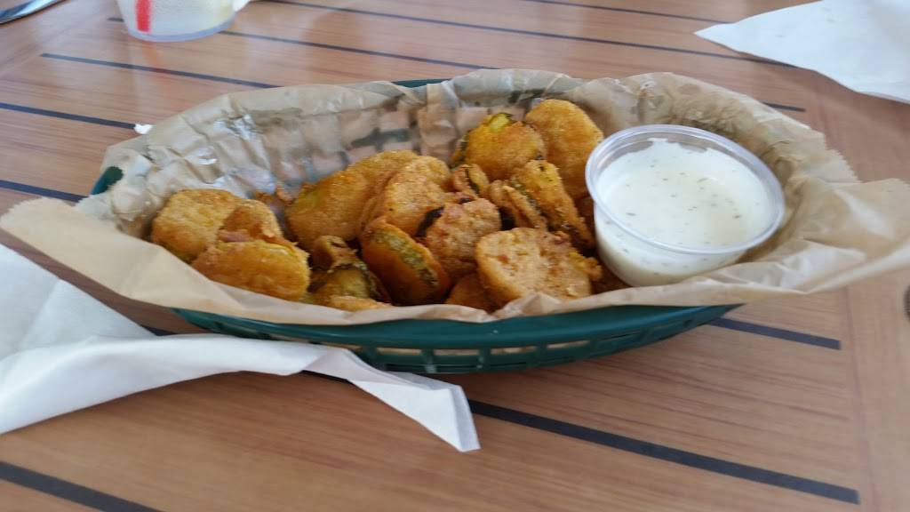 Hang Ten Grill | restaurant | 308 S Lake Park Blvd, Carolina Beach, NC 28428, USA | 9104585959 OR +1 910-458-5959