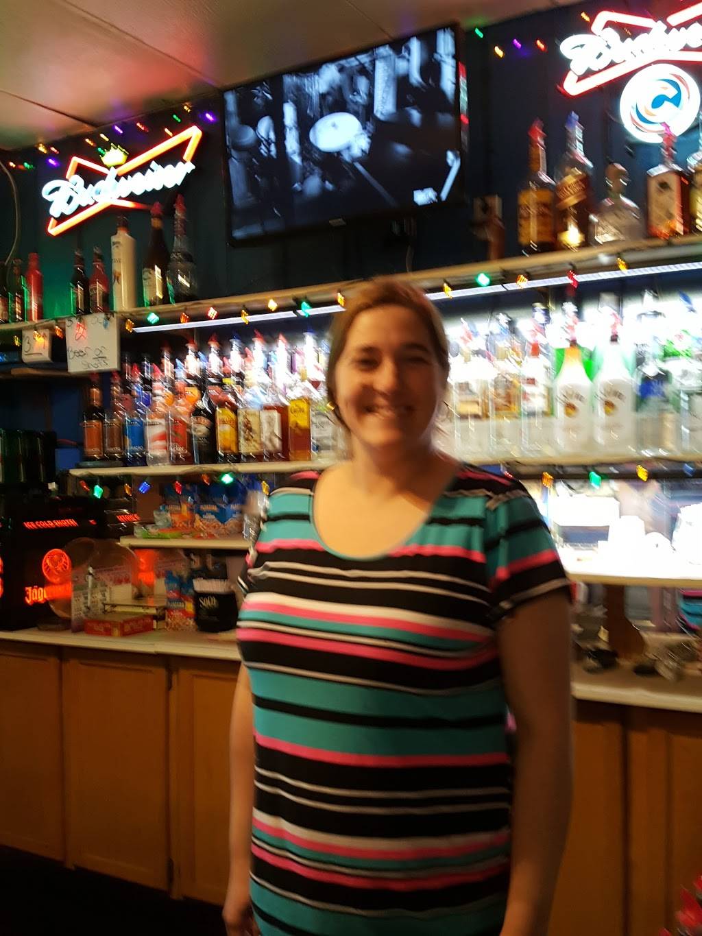 Depot Bar & Grill | restaurant | 201 S Jefferson St, Hartford City, IN 47348, USA | 7653489909 OR +1 765-348-9909