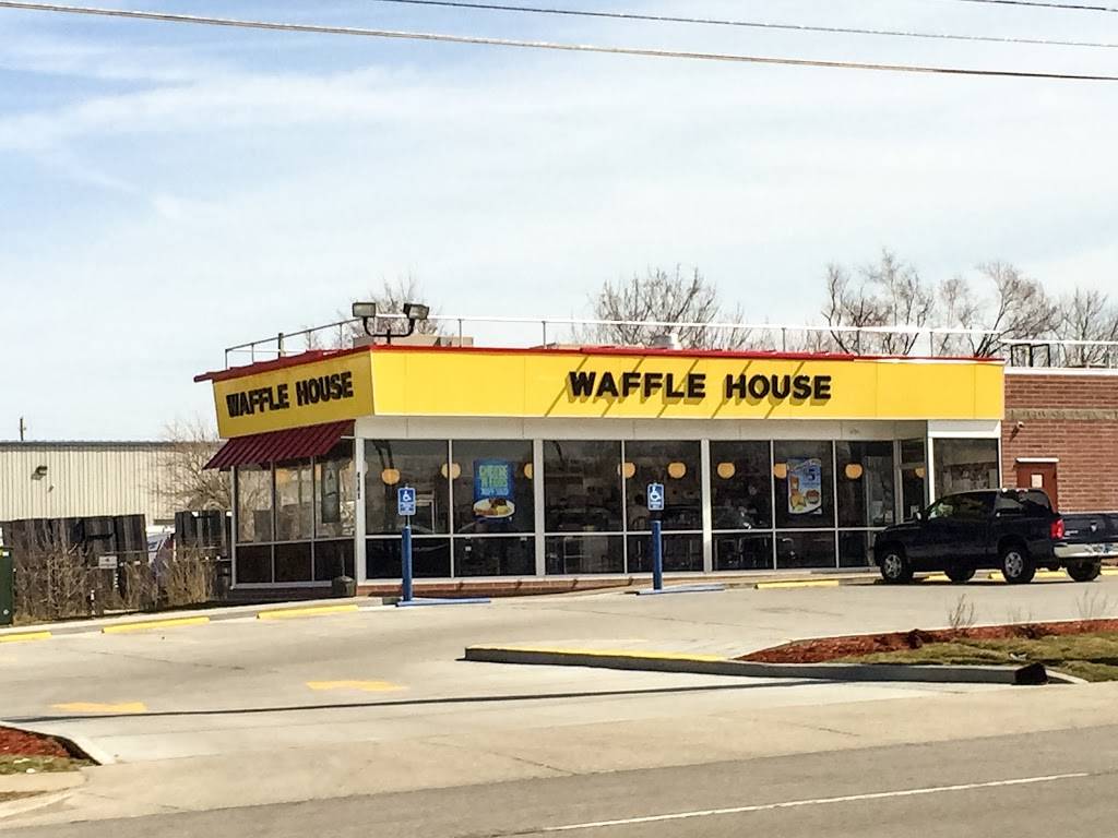 Waffle House | meal takeaway | 4141 S Emerson Ave, Indianapolis, IN 46203, USA | 3177801717 OR +1 317-780-1717