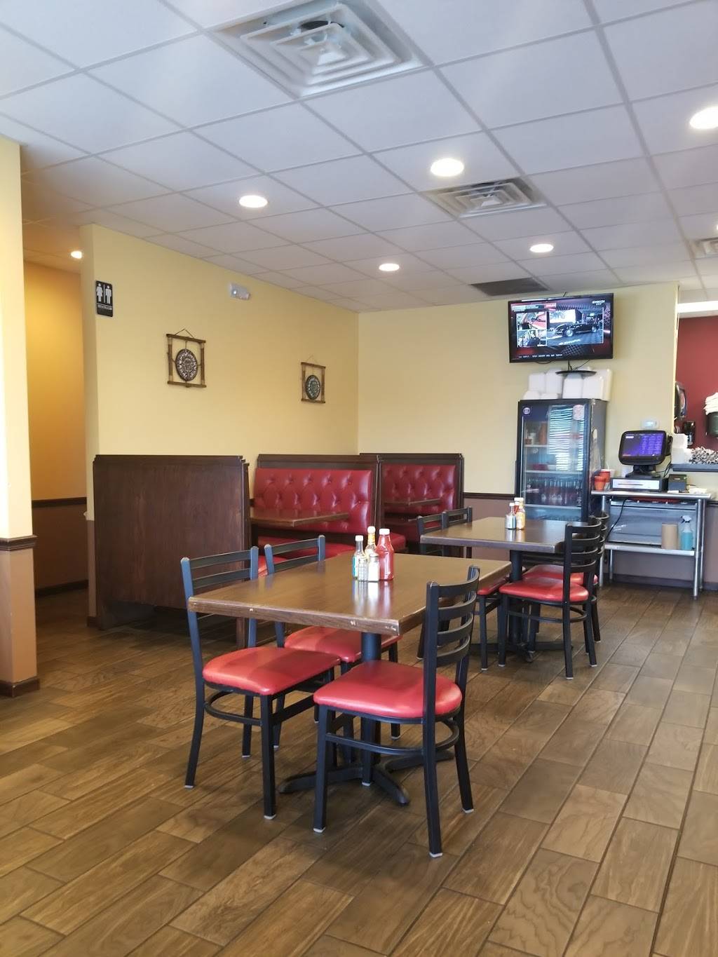 Fat Burrito | restaurant | 1302 N Main St, Crown Point, IN 46307, USA | 2192132382 OR +1 219-213-2382