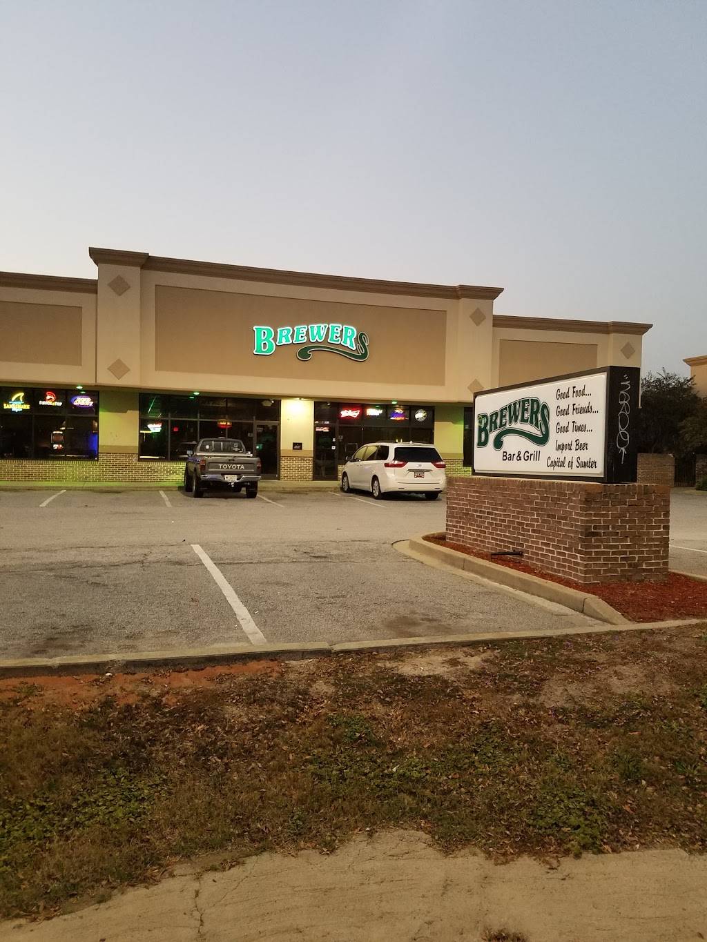 Brewers Bar & Grill | restaurant | 160 E Wesmark Blvd, Sumter, SC 29150, USA | 8037734241 OR +1 803-773-4241
