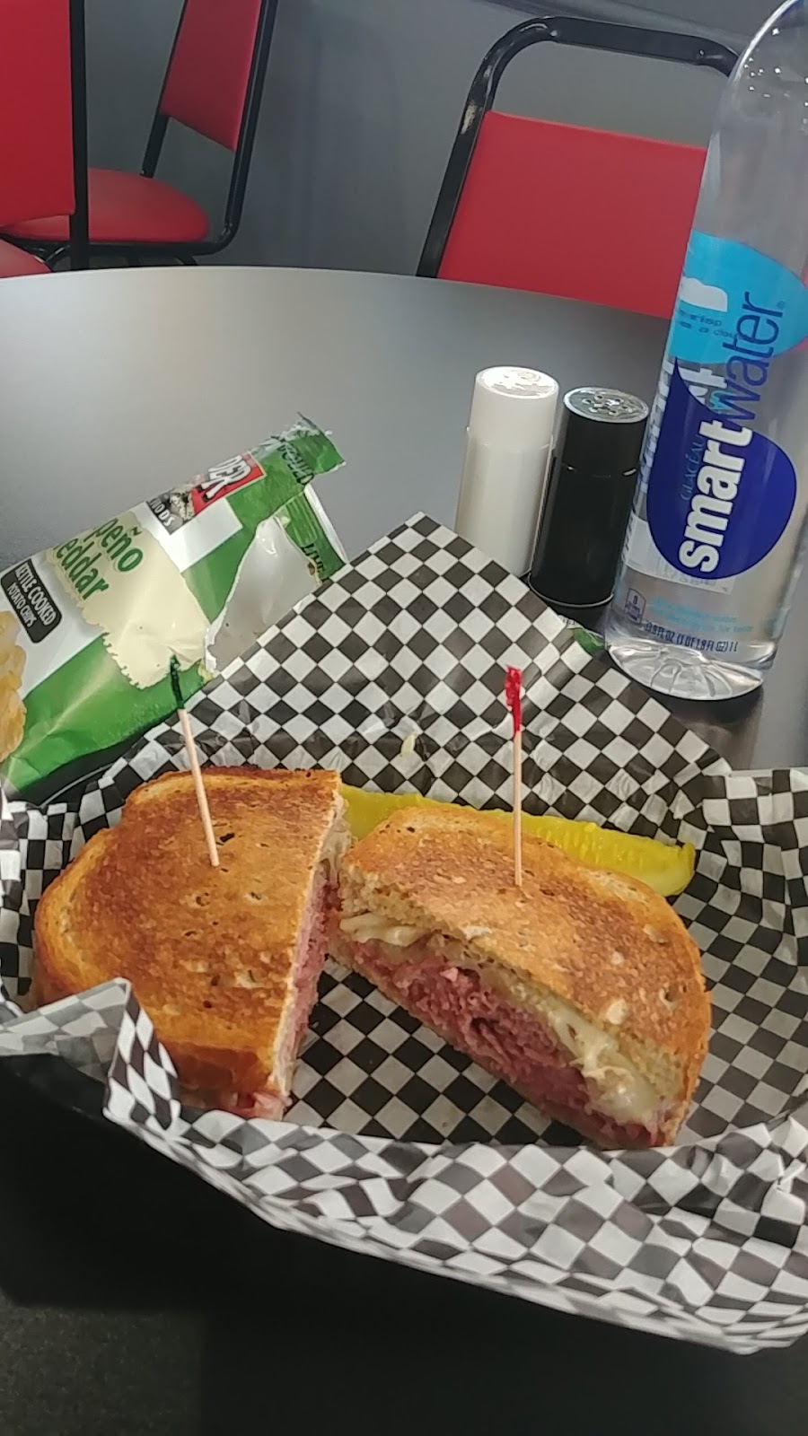 7th Street Deli | restaurant | 2232 N 7th St, Grand Junction, CO 81501, USA | 9702438827 OR +1 970-243-8827