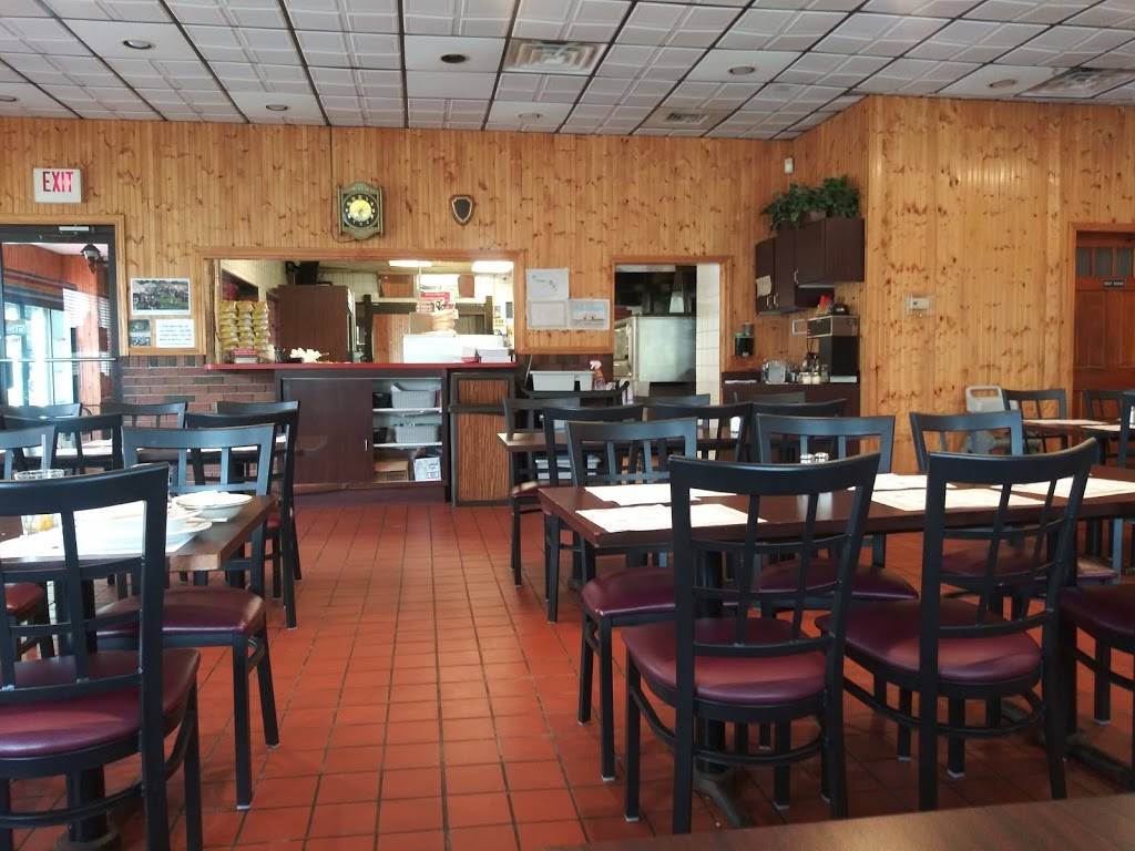 Central Pizza | restaurant | 96 Mill St, Berlin, CT 06037, USA | 8608280133 OR +1 860-828-0133