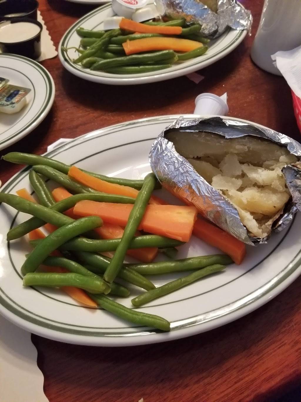 Boston Seafood Restaurant | restaurant | 160 American Legion Dr, North Adams, MA 01247, USA | 4136638740 OR +1 413-663-8740