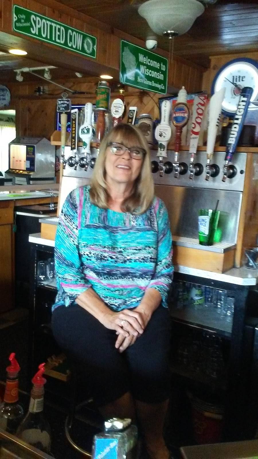 Chances Bar & Grill | restaurant | N8592 Front St, Burnett, WI 53922, USA | 9206892626 OR +1 920-689-2626