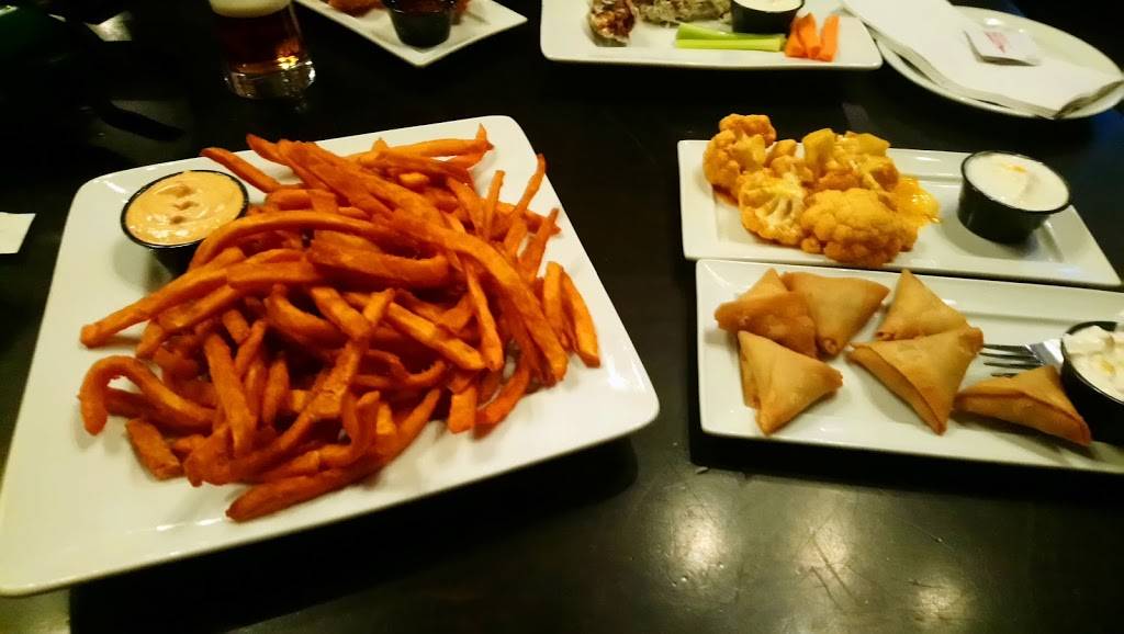 Cobblestone Public House | restaurant | 111 Grand River St N, Paris, ON N3L 1L3, Canada | 5194421820 OR +1 519-442-1820