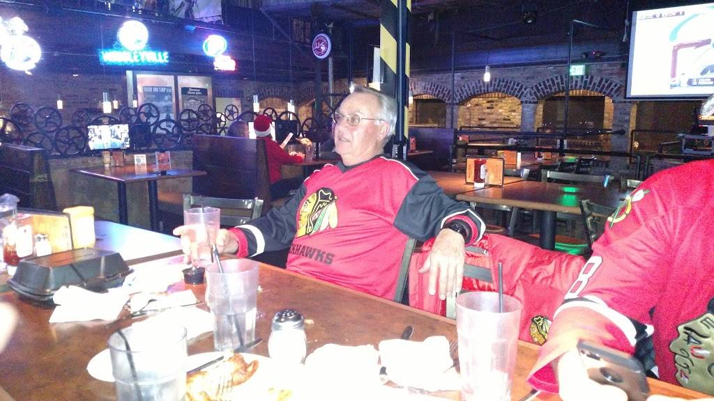 The Piazza | restaurant | 85 Executive Dr, Aurora, IL 60504, USA | 6309782088 OR +1 630-978-2088