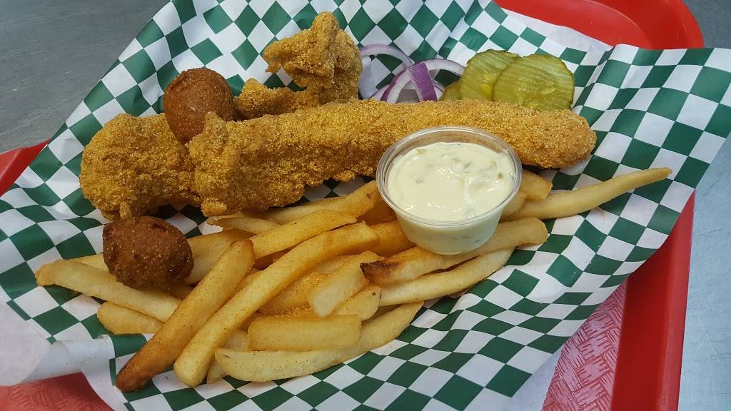 Tjs Catfish & Wings | restaurant | 4261 Green Oaks Blvd #506, Arlington, TX 76016, USA | 8175721600 OR +1 817-572-1600