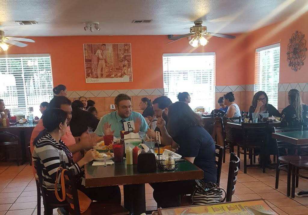 Taqueria Mi Chapala Jalisco | restaurant | 1808 N New Braunfels Ave, San Antonio, TX 78208, USA | 2103682966 OR +1 210-368-2966