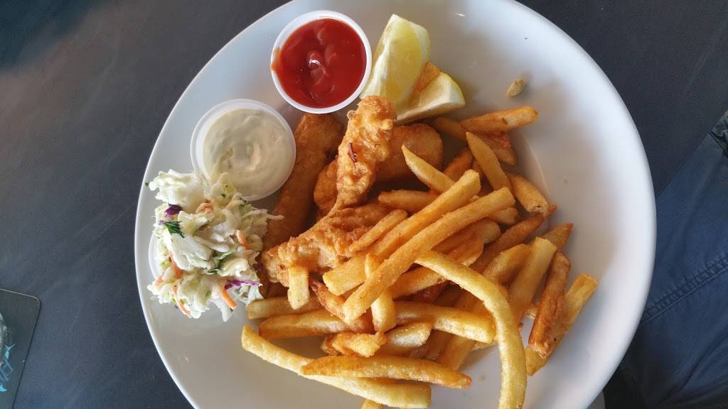 Flippers | restaurant | 8767 Estero Blvd, Fort Myers Beach, FL 33931, USA | 2397651025 OR +1 239-765-1025