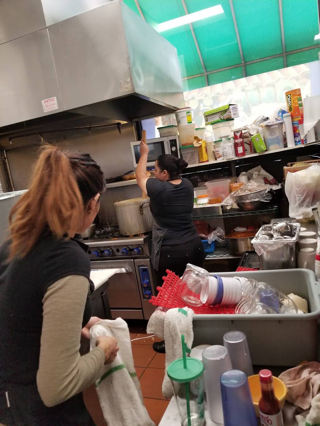 Melys Pupuseria & Restaurant | cafe | 863 N Lake Ave, Pasadena, CA 91104, USA | 6267941776 OR +1 626-794-1776