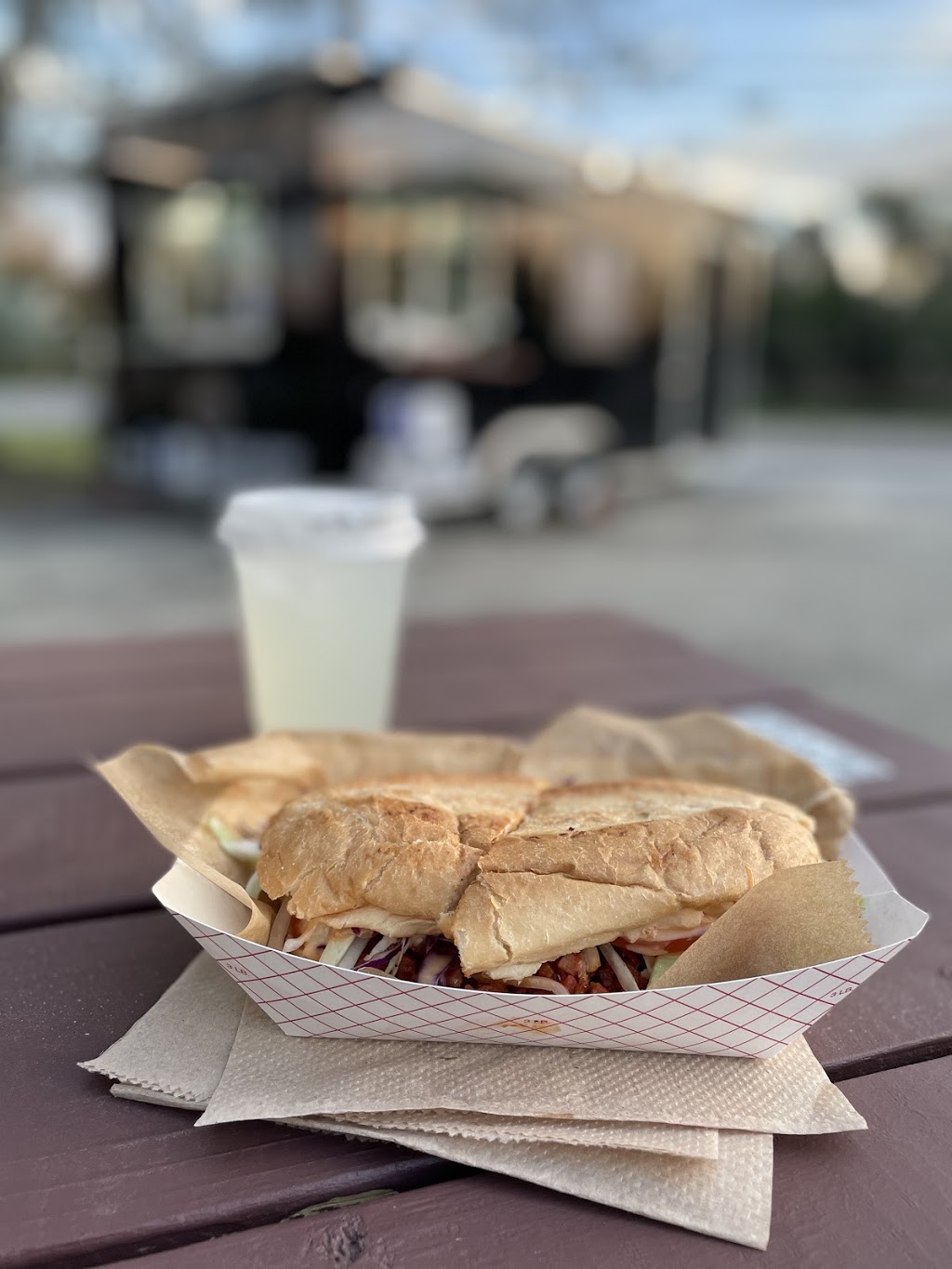 Roble La Cocina | restaurant | 5625 Memorial Hwy, Tampa, FL 33615, USA | 8135205057 OR +1 813-520-5057