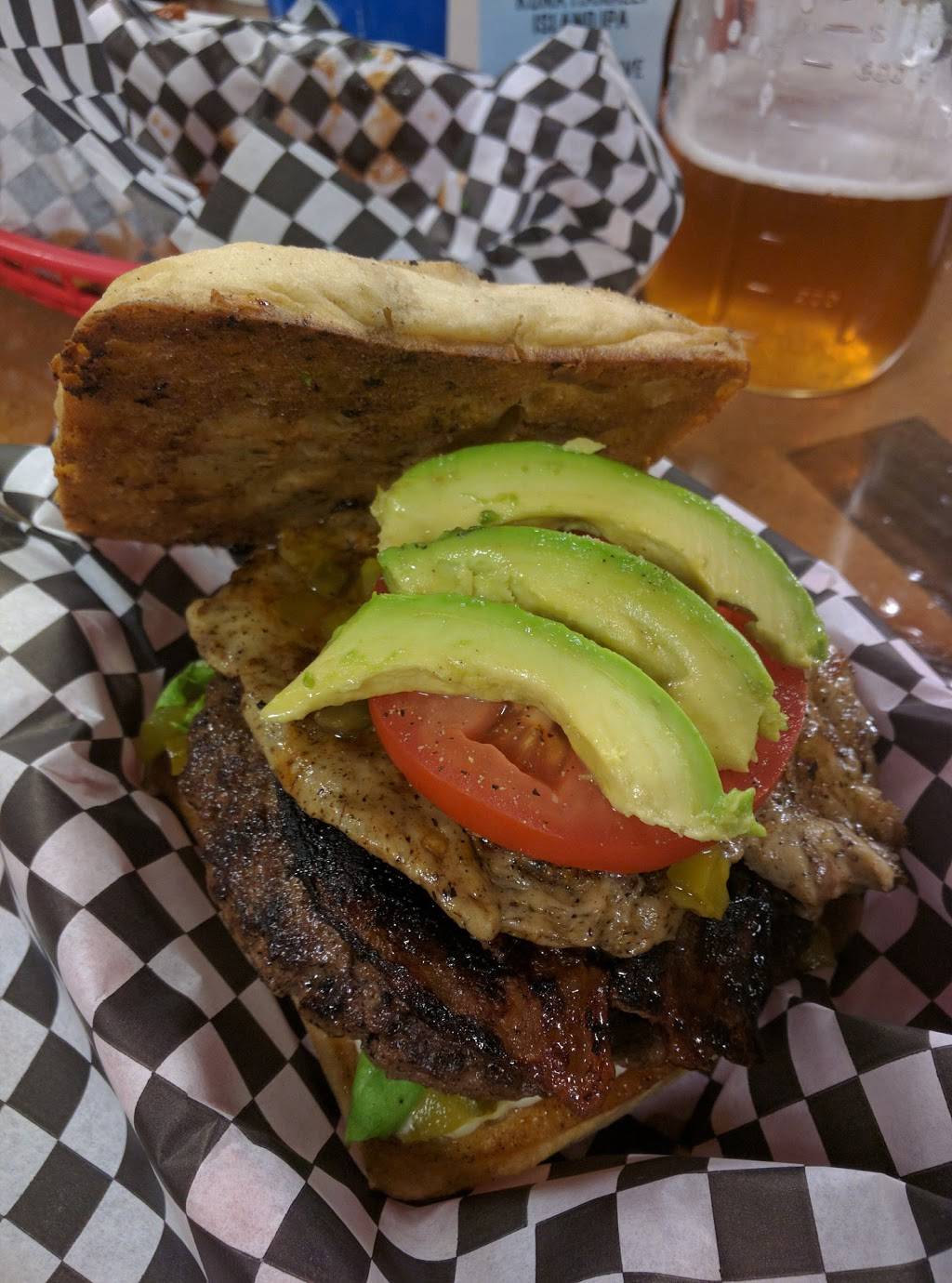 Kickin Wings | meal delivery | 4990 Kipling St #15, Wheat Ridge, CO 80033, USA | 3034256825 OR +1 303-425-6825