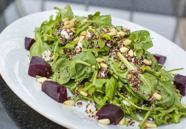 Legends Sports Bar & Grill | restaurant | 111 Crawford Ave, Conshohocken, PA 19428, USA | 6102609400 OR +1 610-260-9400