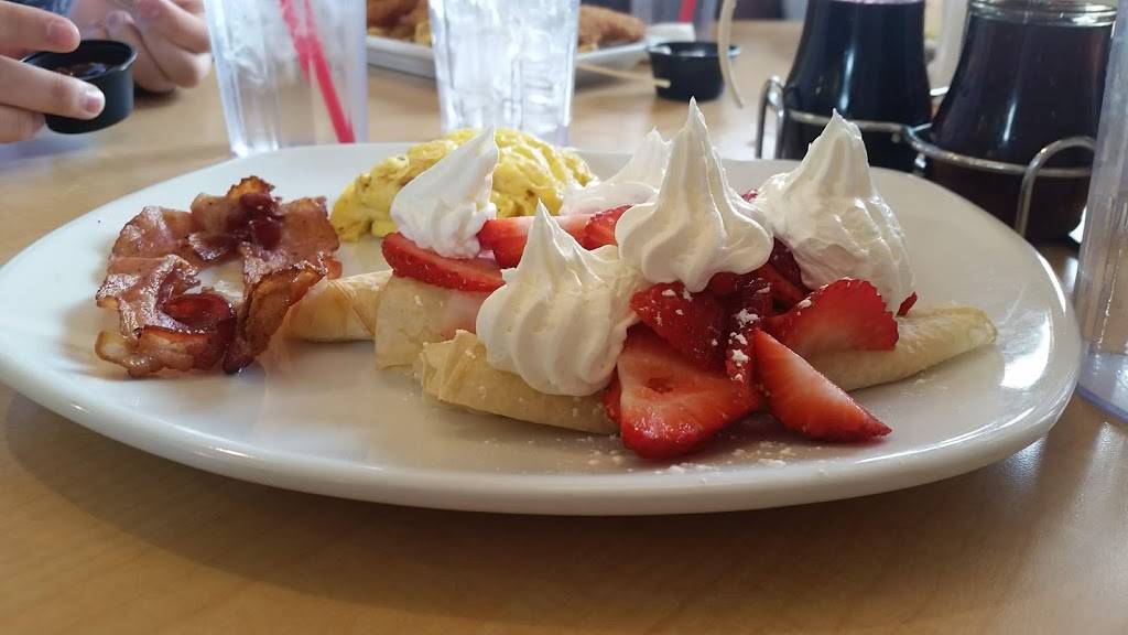 Perkins Restaurant & Bakery | restaurant | 1365 S Robert St, West St Paul, MN 55118, USA | 6514571331 OR +1 651-457-1331