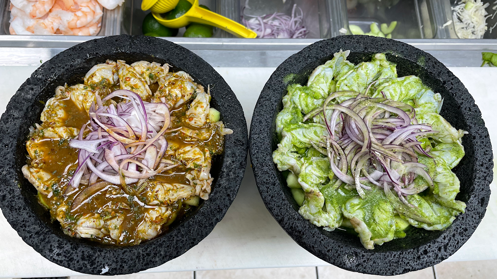 Mariscos El Submarino | restaurant | 8805 Roosevelt Ave, Queens, NY 11372, USA | 7186852780 OR +1 718-685-2780