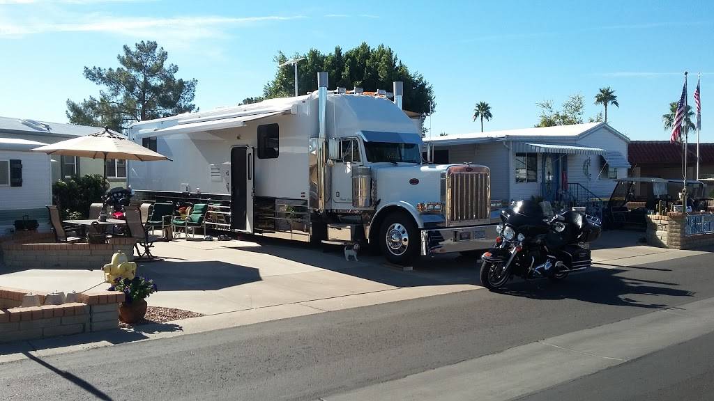 The Roadhaven Cantina | restaurant | 1000 S Idaho Rd, Apache Junction, AZ 85119, USA | 4809834420 OR +1 480-983-4420