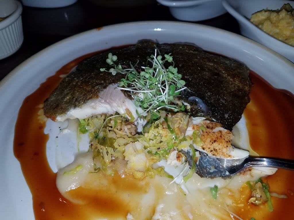 Hiawassee Seafood Bar & Grill | restaurant | 147 S Main St, Hiawassee, GA 30546, USA | 7069703799 OR +1 706-970-3799