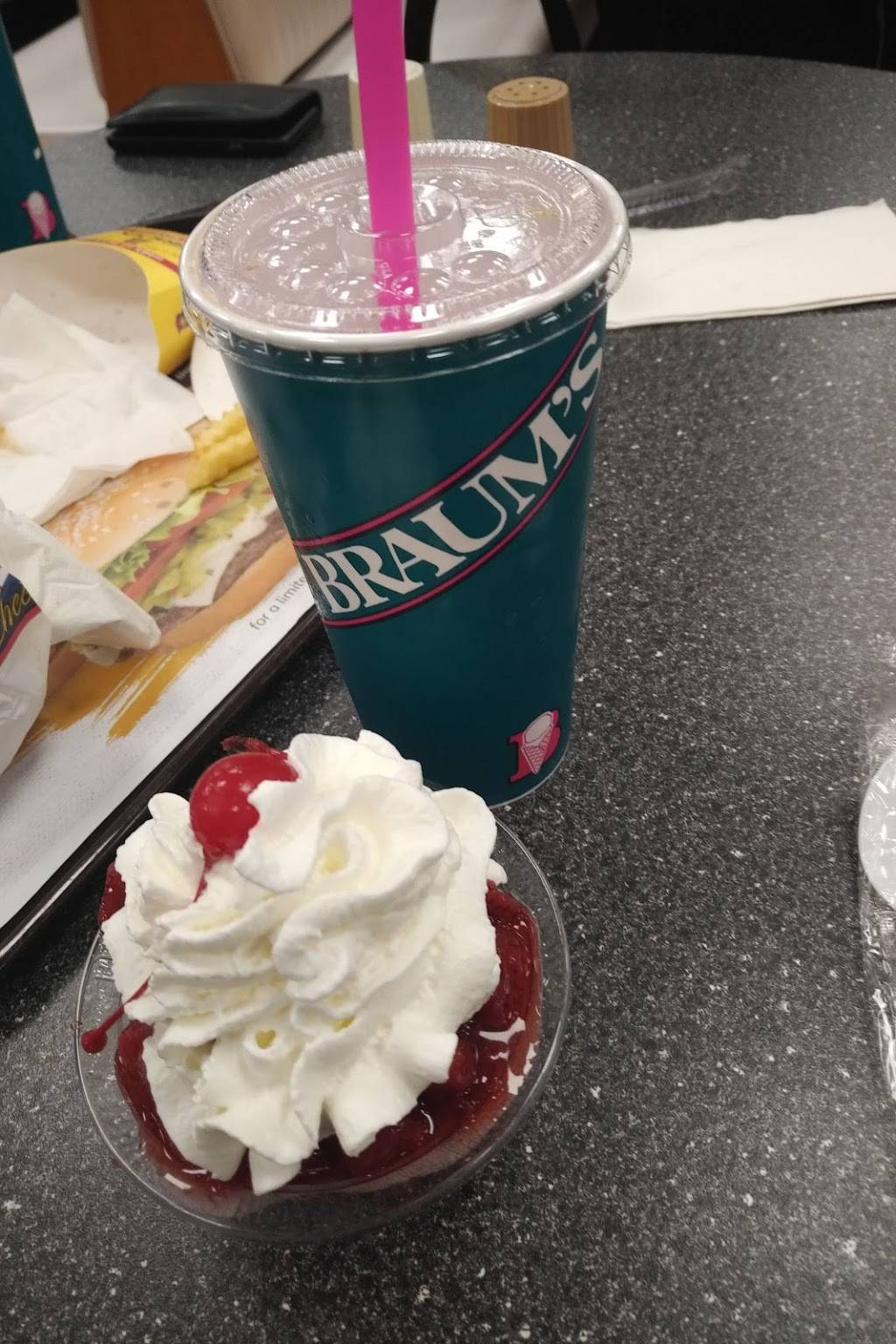 Braums Ice Cream & Burger Restaurant | restaurant | 7025 S Western Ave, Oklahoma City, OK 73139, USA | 4056319351 OR +1 405-631-9351