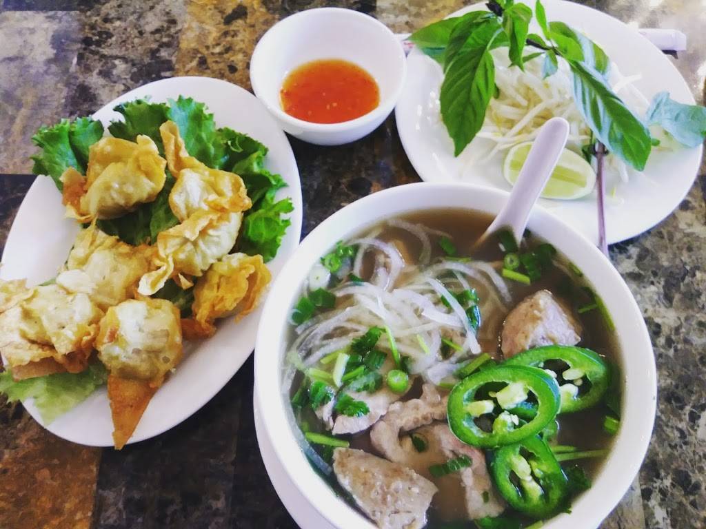 Pho 62 Grill and Noodle | restaurant | 1420 S Riverside Ave, Rialto, CA 92376, USA | 9094214887 OR +1 909-421-4887