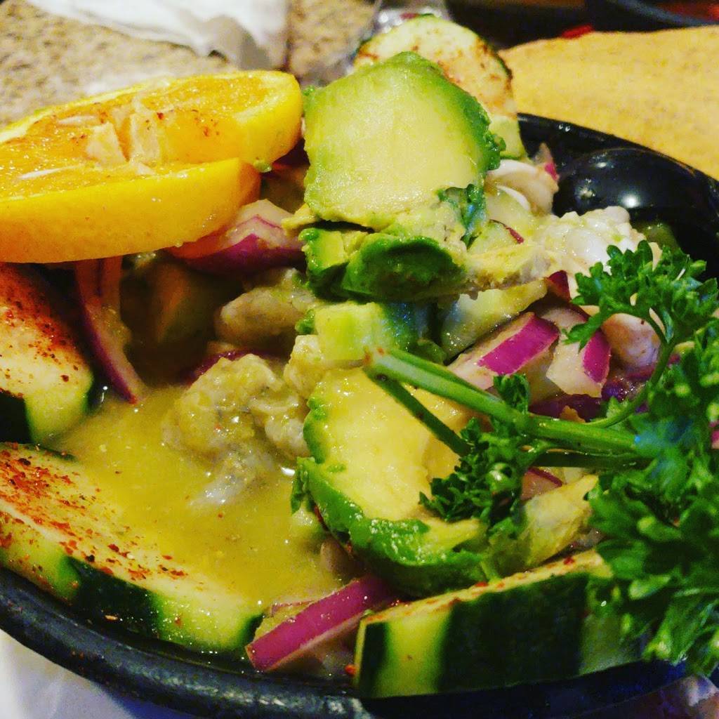 Fiesta Martin Bar And Grill | restaurant | 300 E Florence Ave, Inglewood, CA 90301, USA | 3106733300 OR +1 310-673-3300