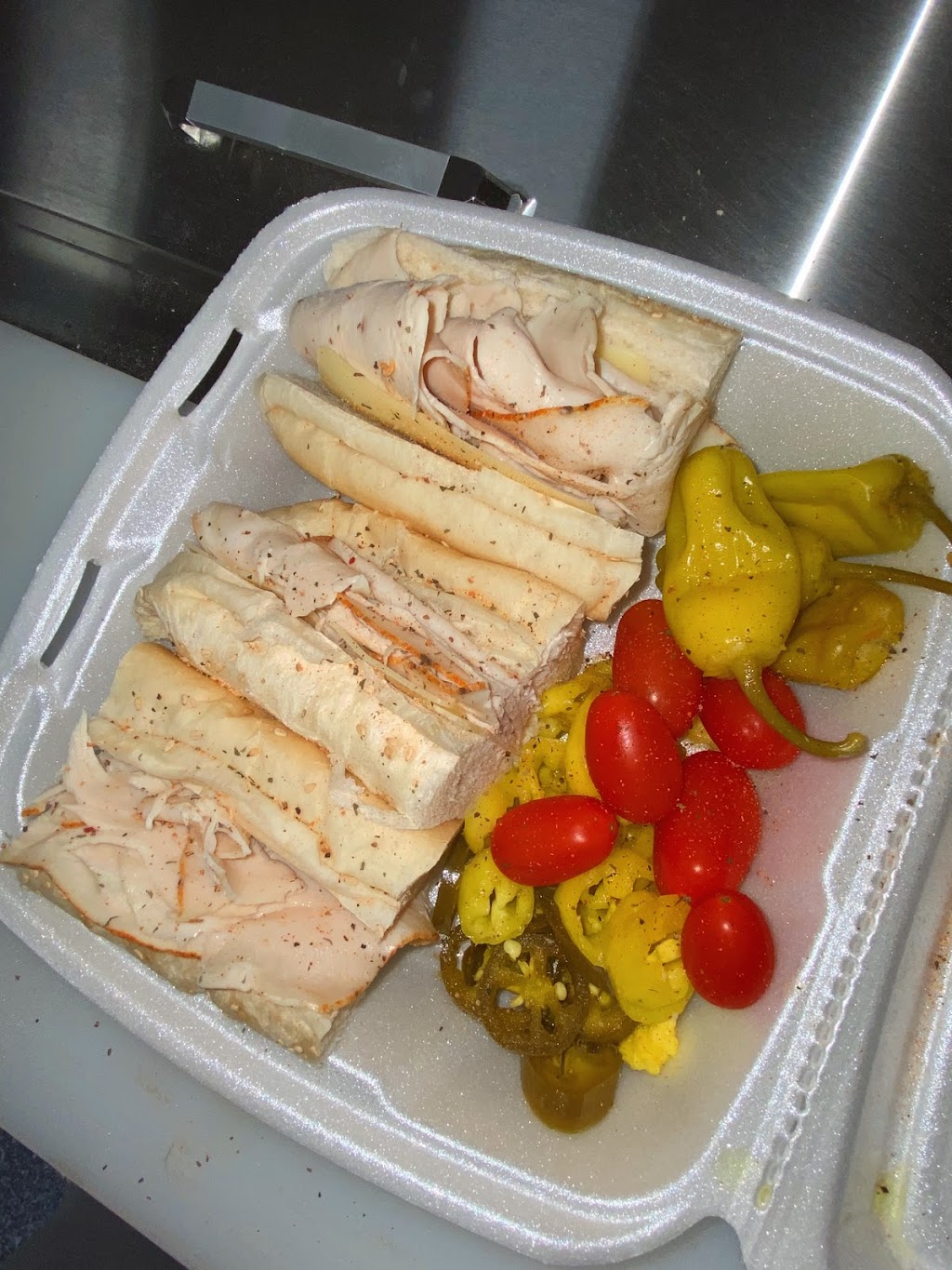 Peteys Pizzeria | restaurant | 30830 Ryan Rd, Warren, MI 48092, USA | 5868061030 OR +1 586-806-1030