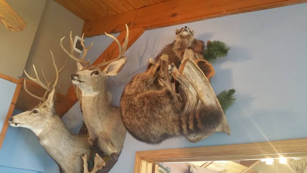 Blue Max | restaurant | 6139 Lavaque Rd, Duluth, MN 55803, USA | 2187214255 OR +1 218-721-4255