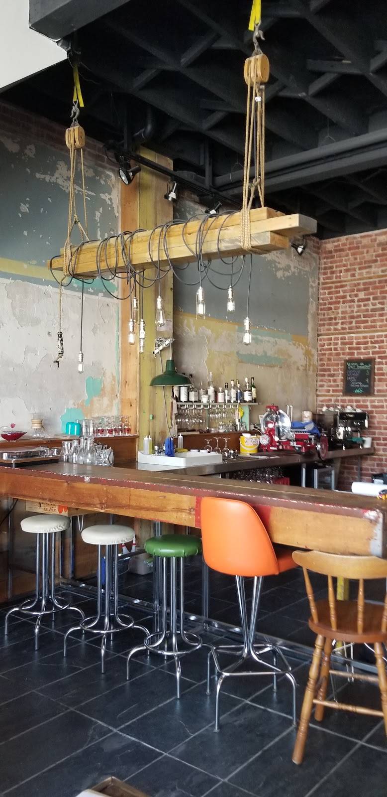 Le 462 Tamarac | restaurant | 462 Avenue Tamarac, Shawinigan, QC G9N 1V1, Canada | 8193833981 OR +1 819-383-3981