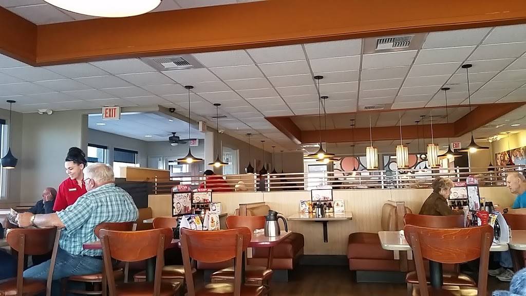 IHOP | bakery | 3851 VeteranS Memorial Pkwy, St Peters, MO 63376, USA | 6363000505 OR +1 636-300-0505