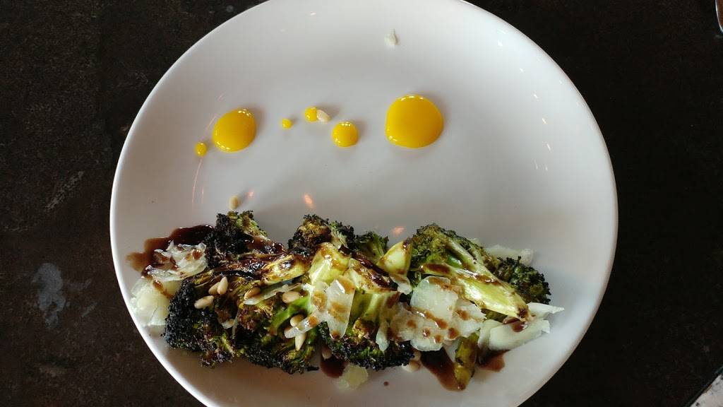 Steelbach | restaurant | 1902 N Ola Ave, Tampa, FL 33602, USA | 8136935478 OR +1 813-693-5478