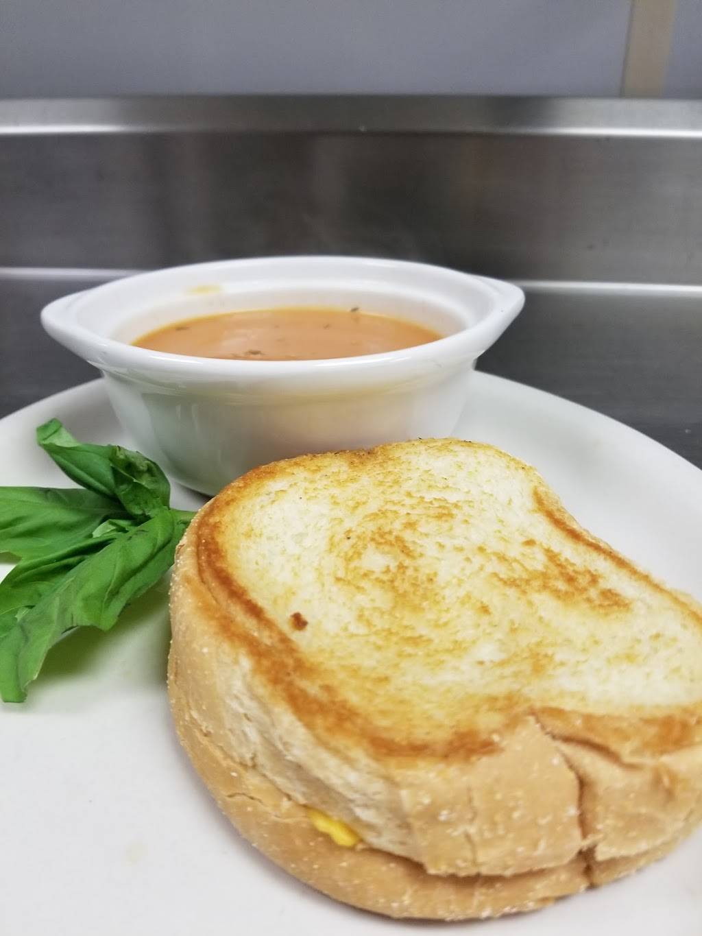 Biscuits and Gravy | restaurant | 8514, 920 N Niles St, Metamora, IL 61548, USA | 3093672424 OR +1 309-367-2424