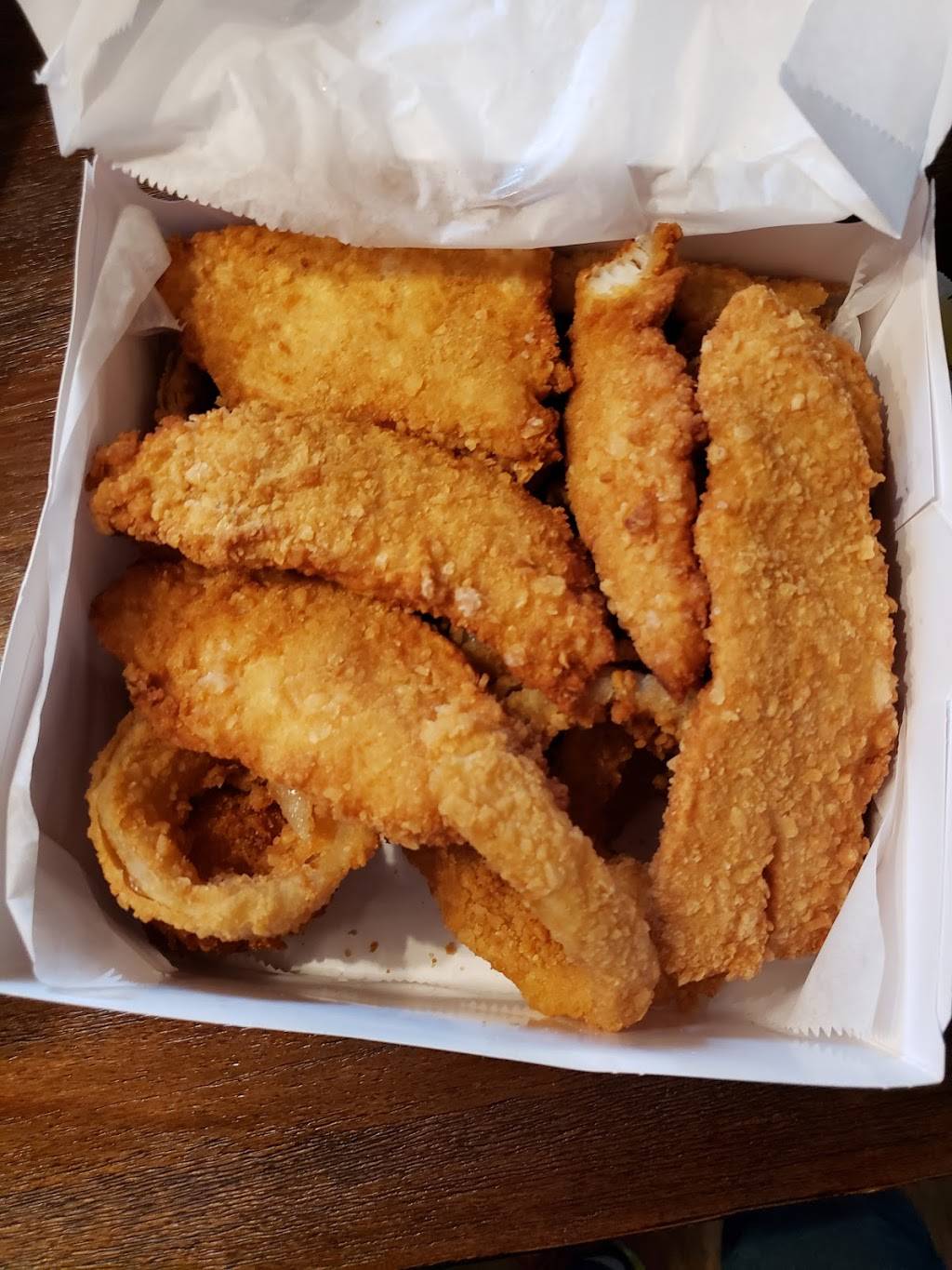 Moby Dick Seafood Restaurant | restaurant | 2700 S 3rd St, Louisville, KY 40208, USA | 5026362848 OR +1 502-636-2848